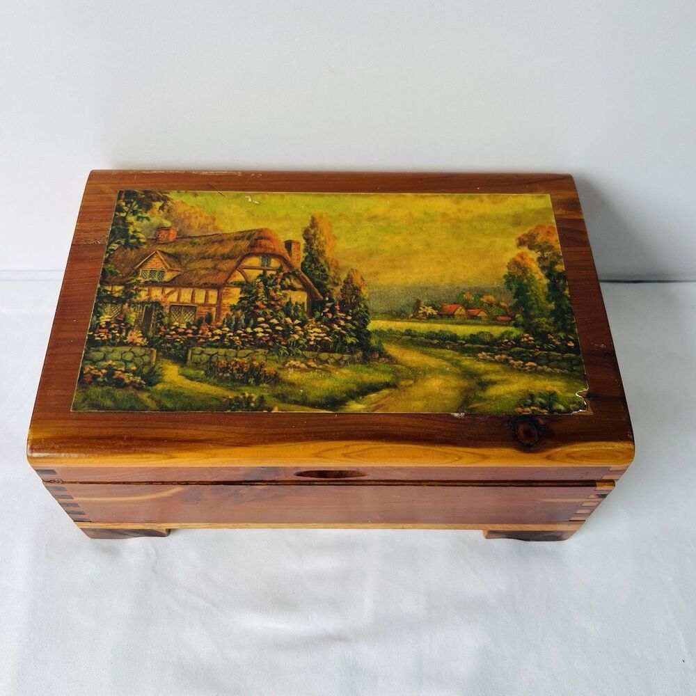 Cedar Jewelry Box Trinket Box Dovetailed English Cottage Keepsake Chest VINTAGE